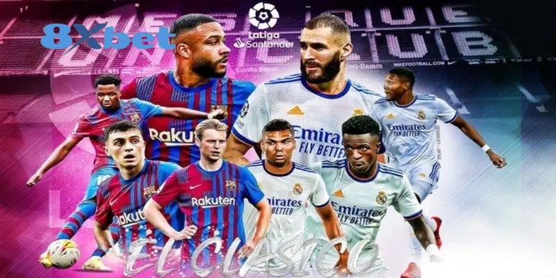 Poster trận El Clásico với nhiều cầu thủ hai đội trên nền sân vận động